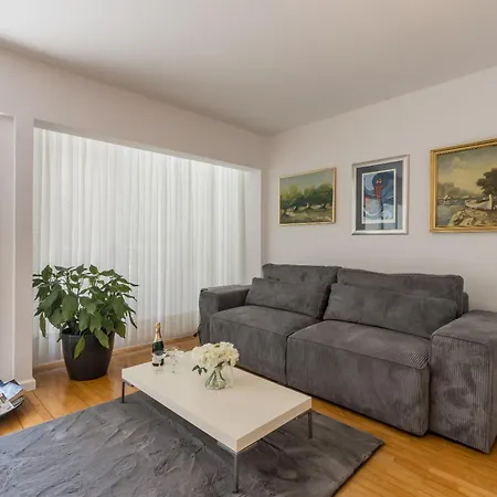 Theatrum Cozy Appartement Split