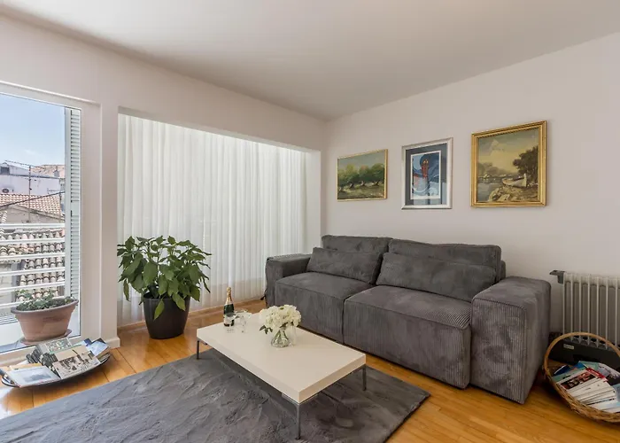 Theatrum Cozy Appartement Split